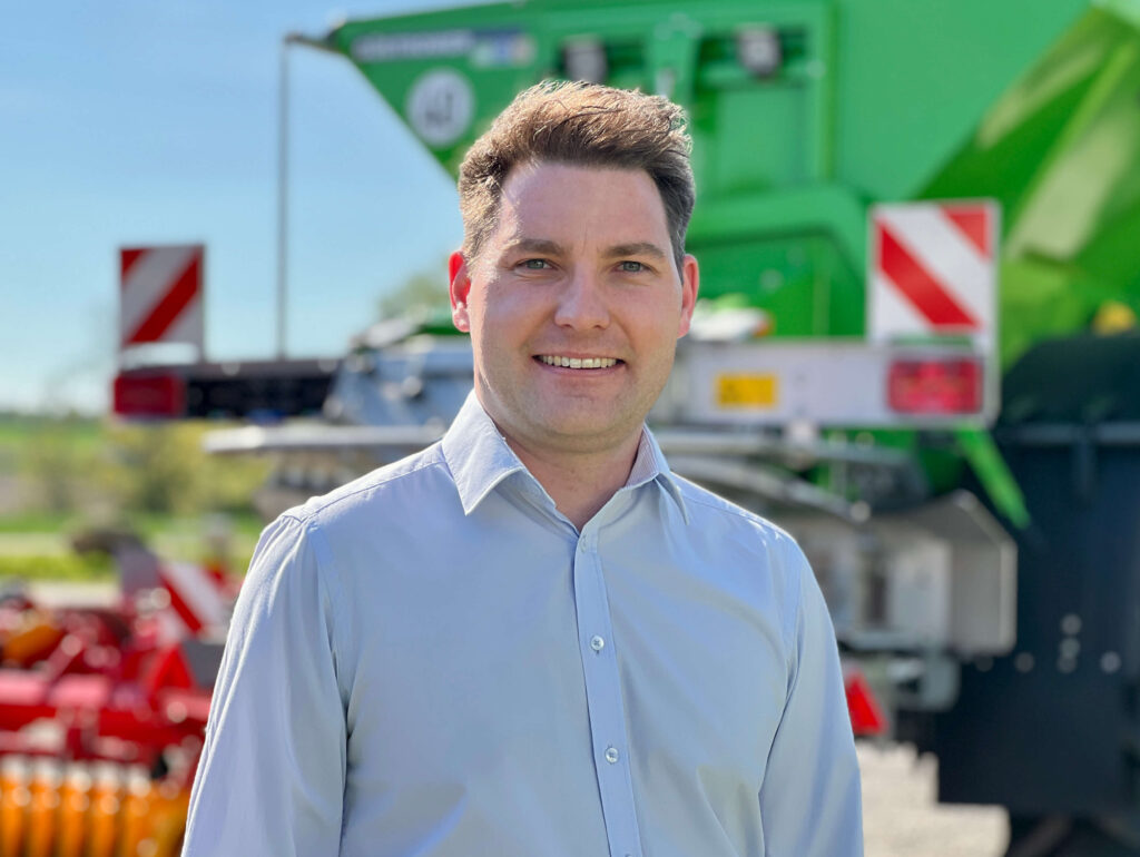 Portraitfoto von Simon Schedl